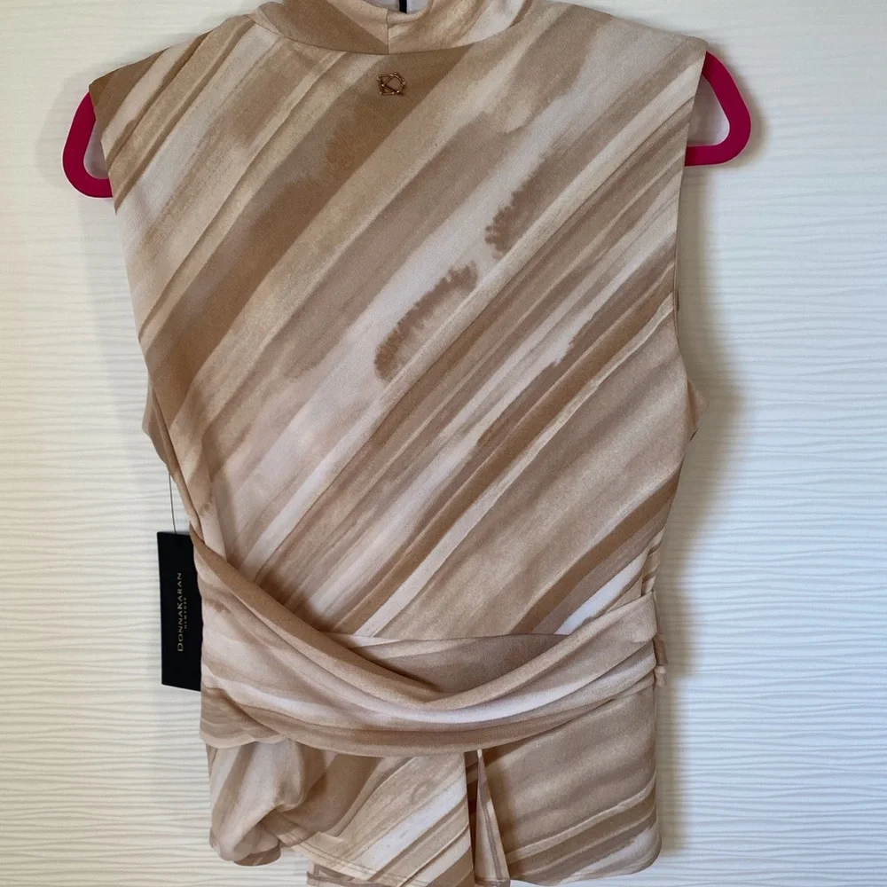 Donna Karan V-Neck Knit Top - Beautiful! NWT - Picture 4 of 15